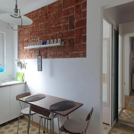 Apartment Elegant Near Rosetti Square *